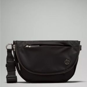 Lululemon All Night Festival Bag